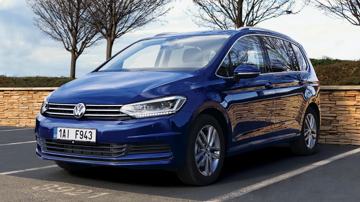 Volkswagen zase zlevnil! Nabízí výbavou našlapané modely za rozumné ceny. A dostane se i na početné rodiny